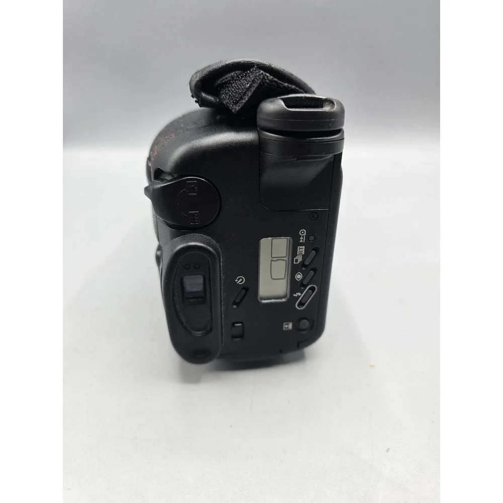 Canon Photura 135 Film Camera 35mm 38-135mm With Canon Bag
